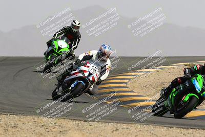 media/Mar-28-2022-Superbike Trackdays (Mon) [[b8603d0f67]]/Open Track Time/Turn 12/